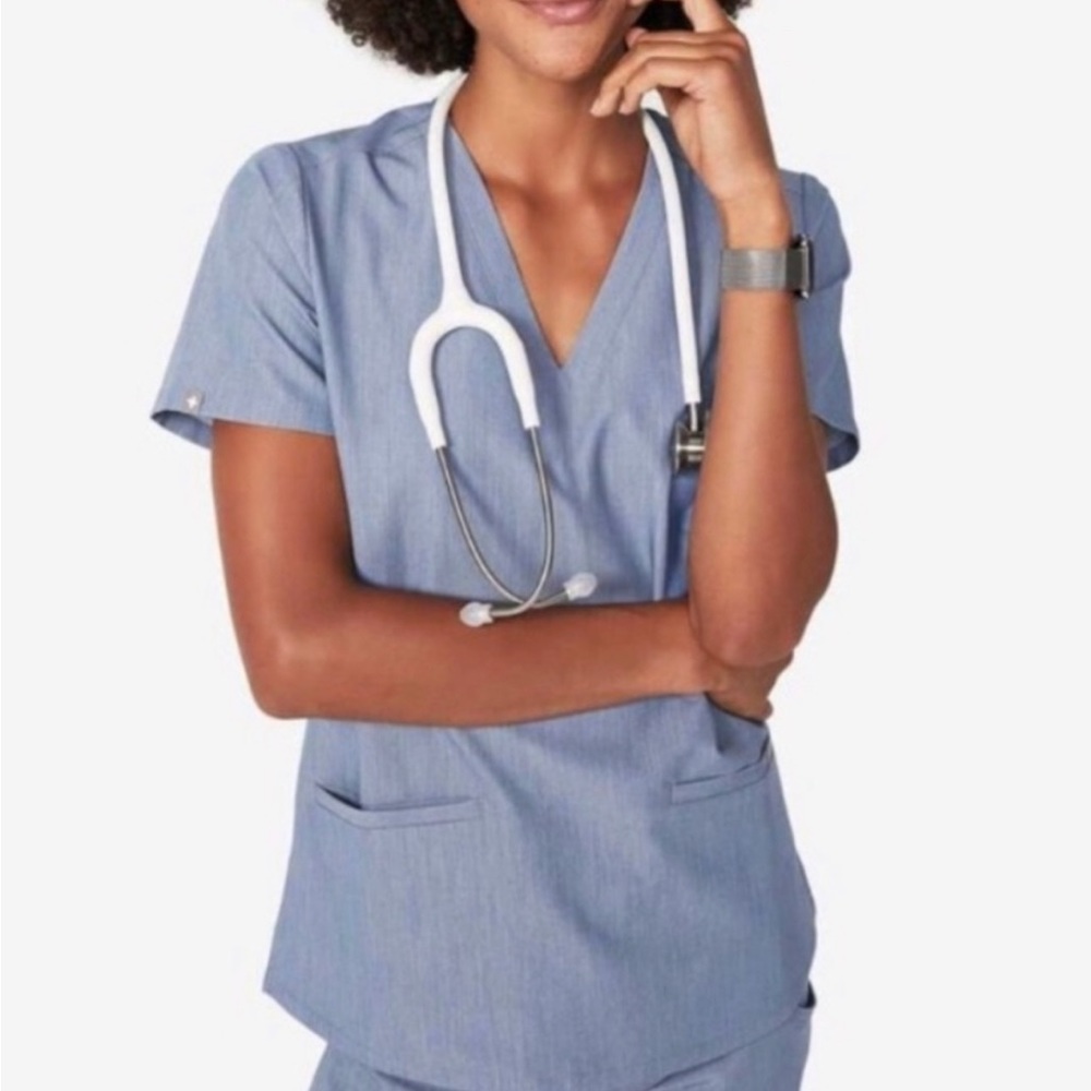 LIMITED EDITION—Heather Indigo Figs Three-Pocket Scrub